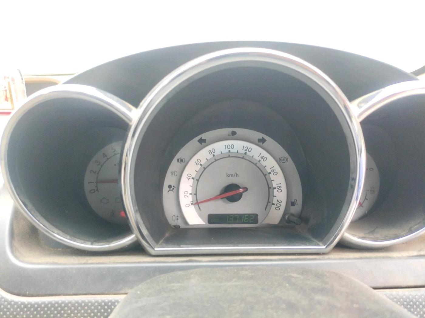 2011 Chevrolet Aveo CNG 1.4, CNG, Manual, 1,37,162 km, interior