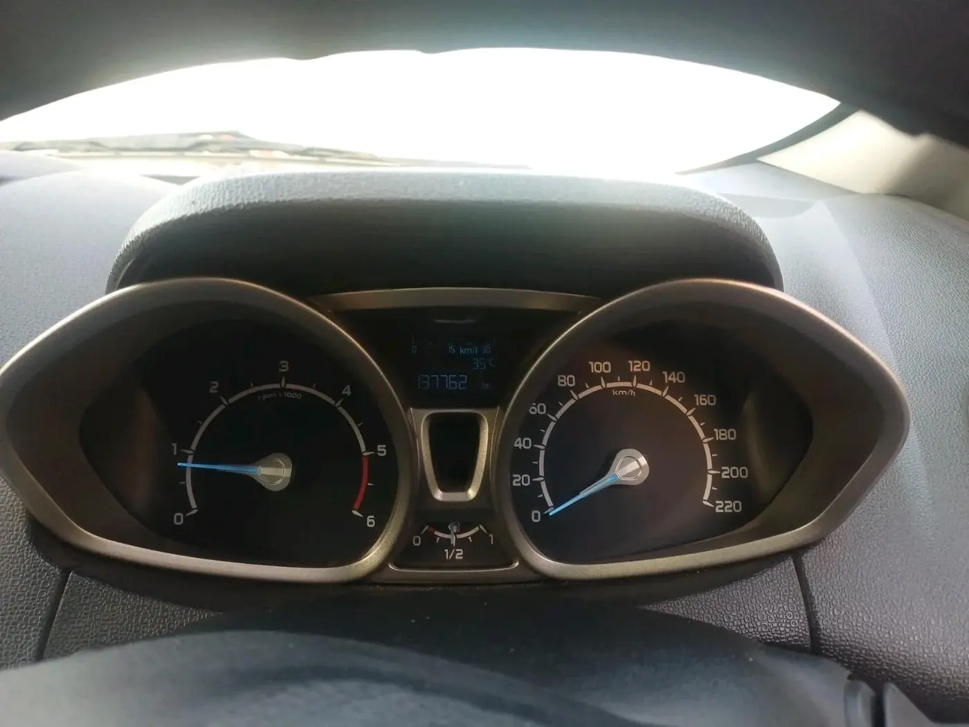 2014 Ford Ecosport TITANIUM 1.5L DIESEL, Diesel, Manual, 1,37,762 km, interior