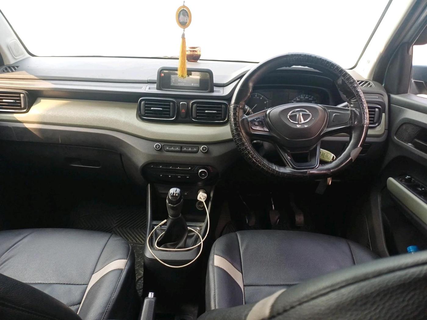 2023 Tata PUNCH ADVENTURE MT, Petrol, Manual, 64,643 km, interior