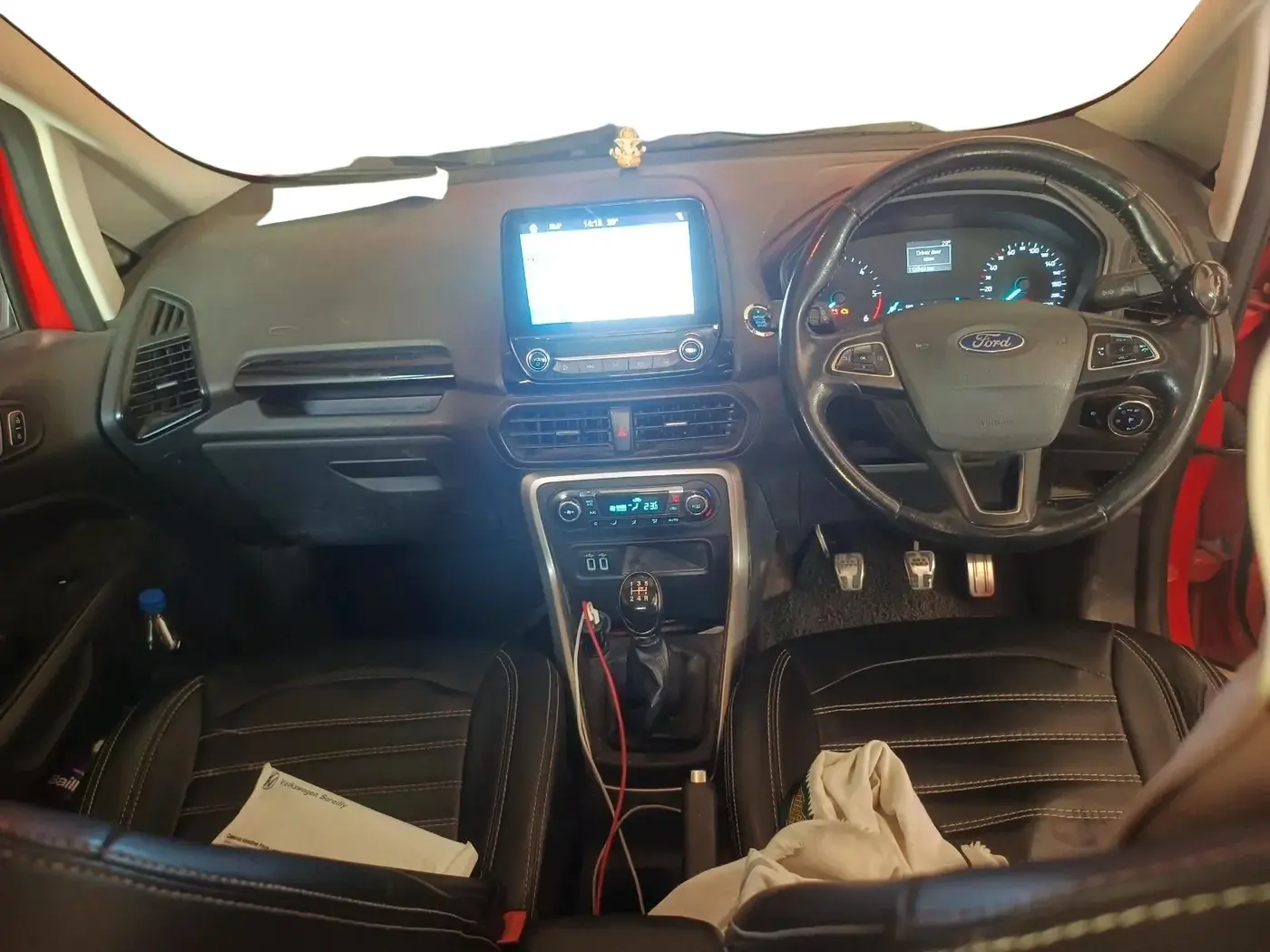 2018 Ford Ecosport TITANIUM 1.5L DIESEL, Diesel, Manual, 1,12,843 km, interior