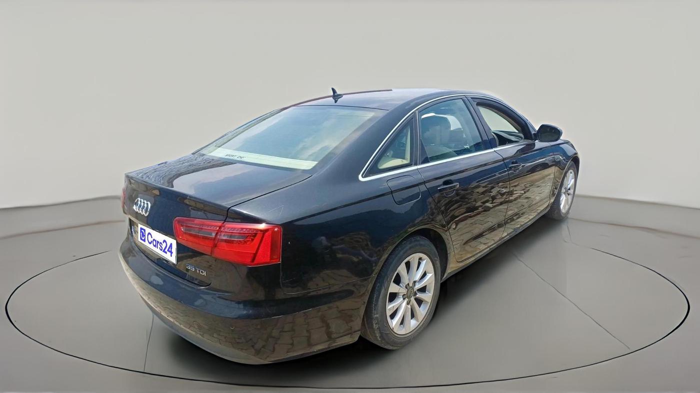 2015 Audi A6 35TDI PREMIUM, Diesel, Automatic, 2,01,926 km, exterior