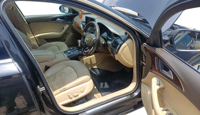 2015 Audi A6 35TDI PREMIUM, Diesel, Automatic, 2,01,926 km, interior