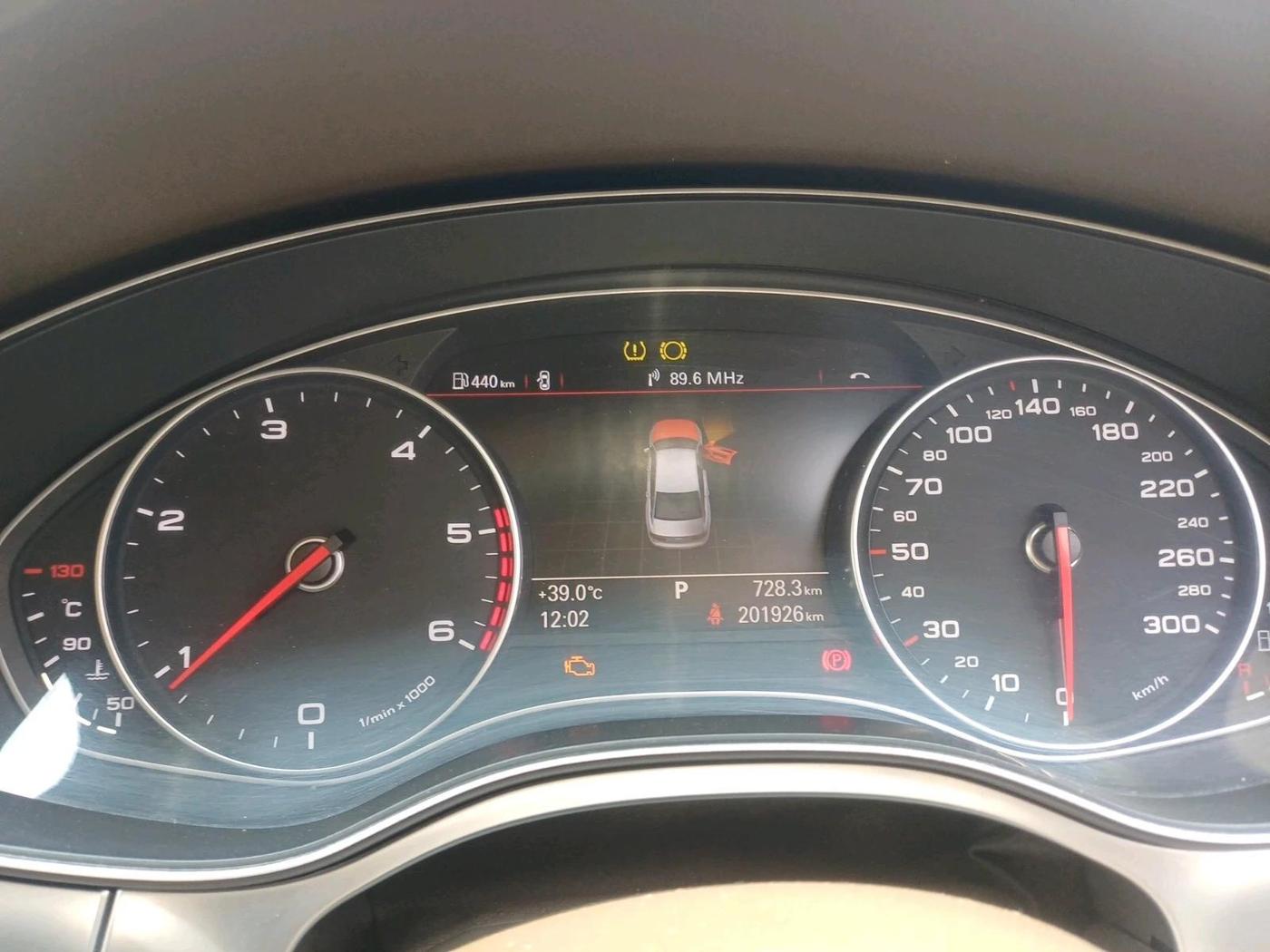 2015 Audi A6 35TDI PREMIUM, Diesel, Automatic, 2,01,926 km, interior