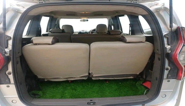 2018 Renault Lodgy 85 PS RXL STEPWAY 8 STR, Diesel, Manual, 98,548 km, exterior