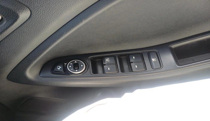 2016 Hyundai i20 Active 1.4 SX, Diesel, Manual, 53,664 km, interior