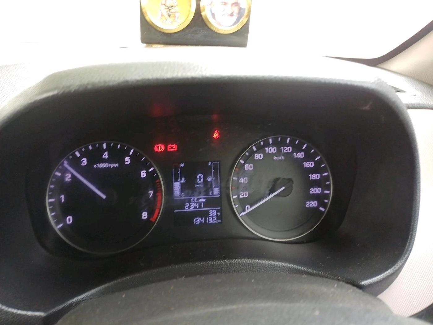 2016 Hyundai Creta SX PLUS 1.6 PETROL, Petrol, Manual, 1,34,132 km, interior