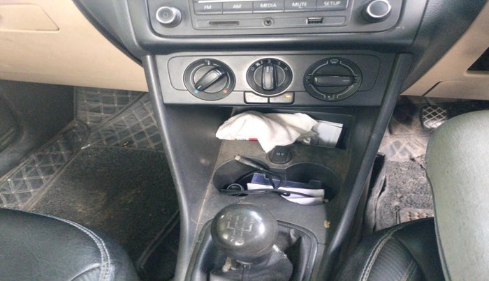 2017 Volkswagen Ameo COMFORTLINE 1.5L, Diesel, Manual, 1,50,637 km, interior