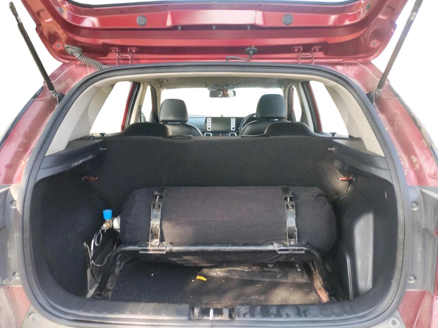 2024 KIA SONET HTK (O) 1.2 Petrol MT, CNG, Manual, 26,995 km, exterior