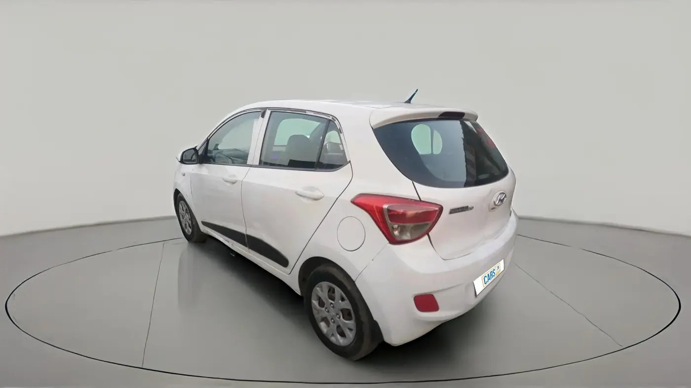 2015 Hyundai Grand i10 MAGNA 1.1 CRDI, Diesel, Manual, 1,01,648 km, exterior