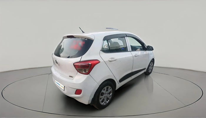 2015 Hyundai Grand i10 MAGNA 1.1 CRDI, Diesel, Manual, 1,01,648 km, exterior