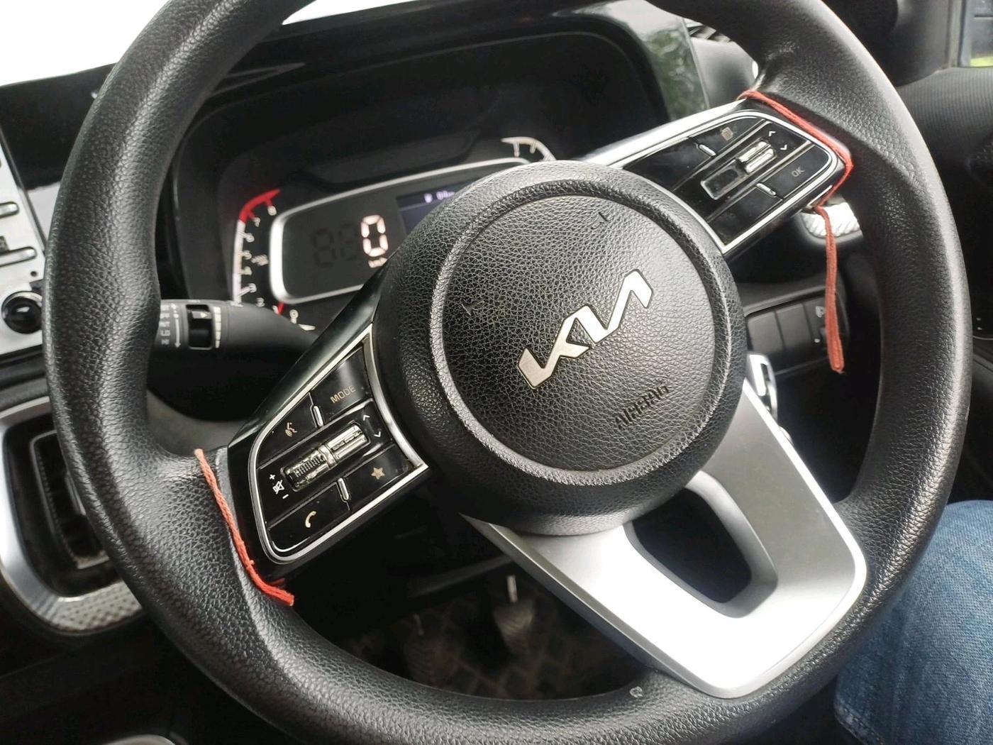 2021 KIA SONET HTK PLUS 1.2, Petrol, Manual, 20,298 km, interior