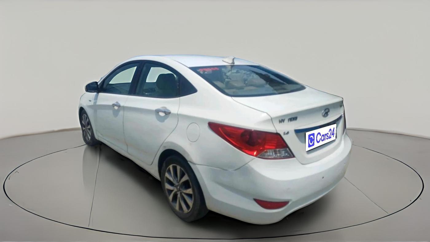 2011 Hyundai Verna FLUIDIC 1.6 VTVT SX, CNG, Manual, 96,520 km, exterior