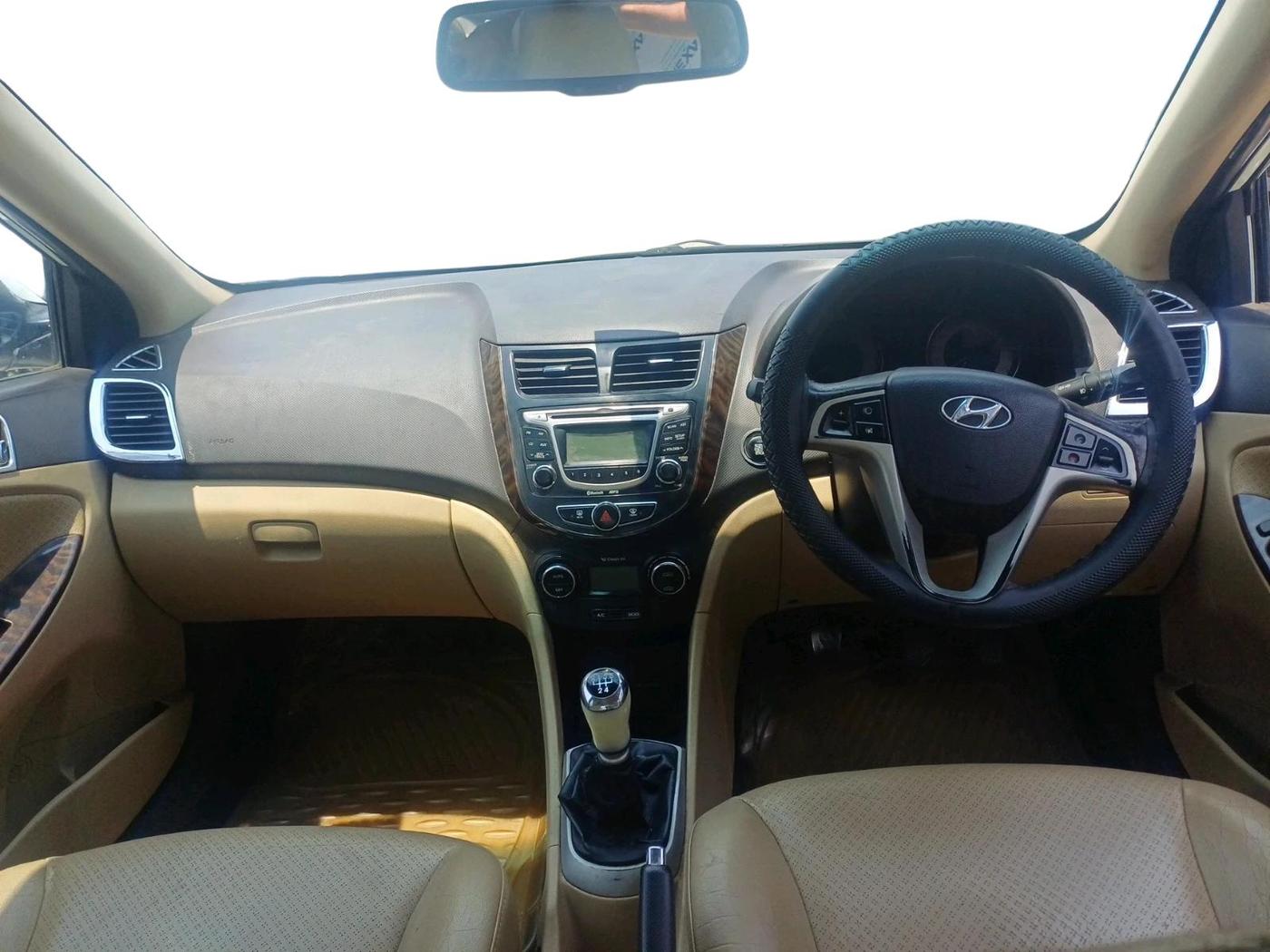 2011 Hyundai Verna FLUIDIC 1.6 VTVT SX, CNG, Manual, 96,520 km, interior