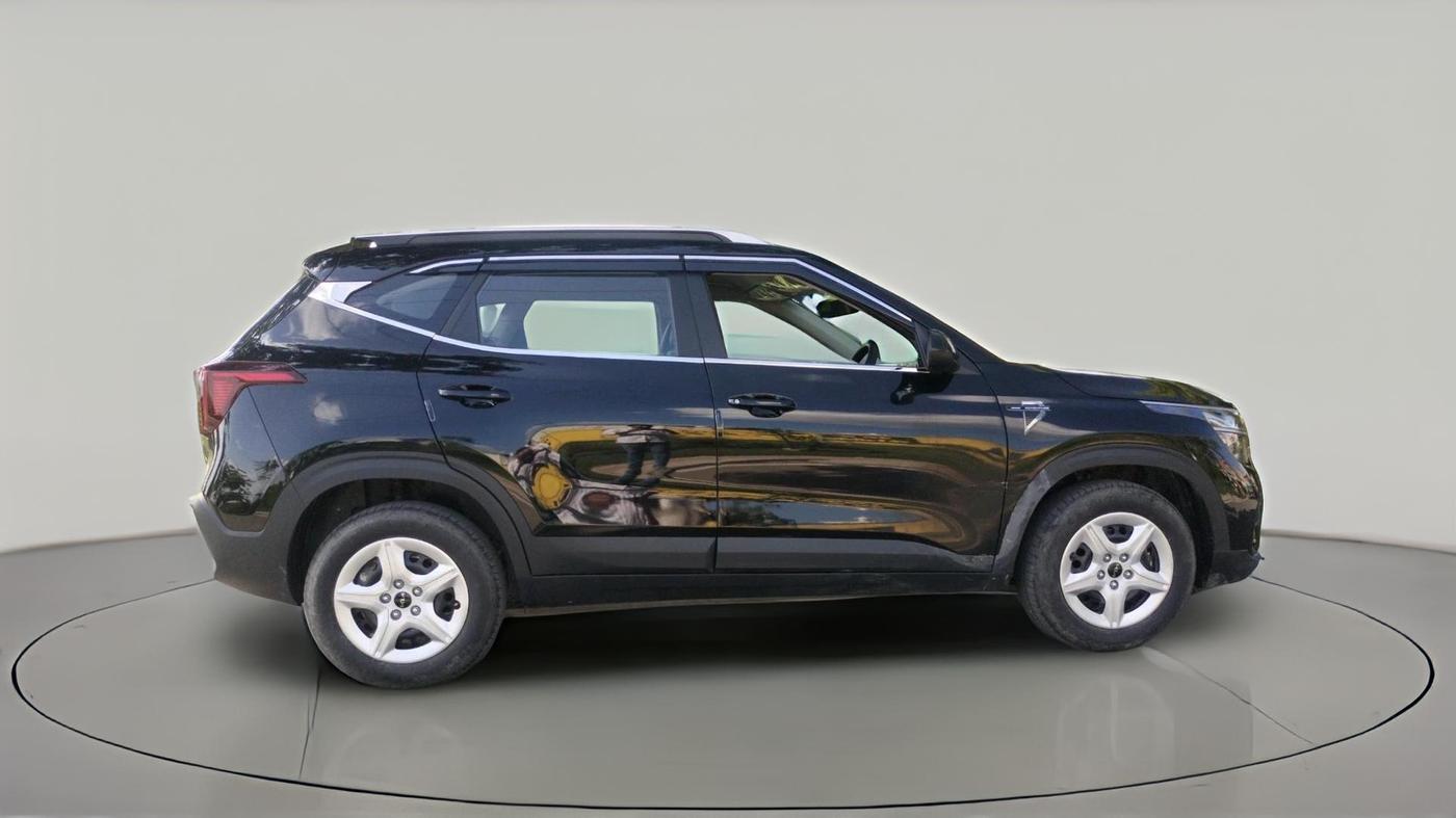 2025 KIA SELTOS HTE (O)1.5 Petrol MT, Petrol, Manual, 3,770 km, exterior