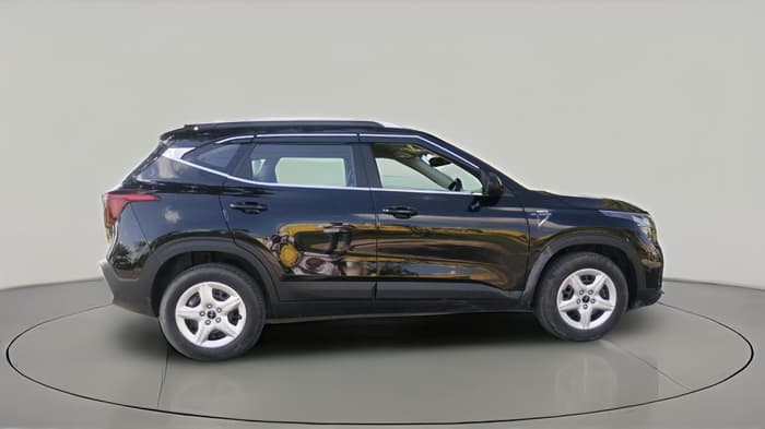 2025 KIA SELTOS HTE (O)1.5 Petrol MT, Petrol, Manual, 3,770 km, exterior