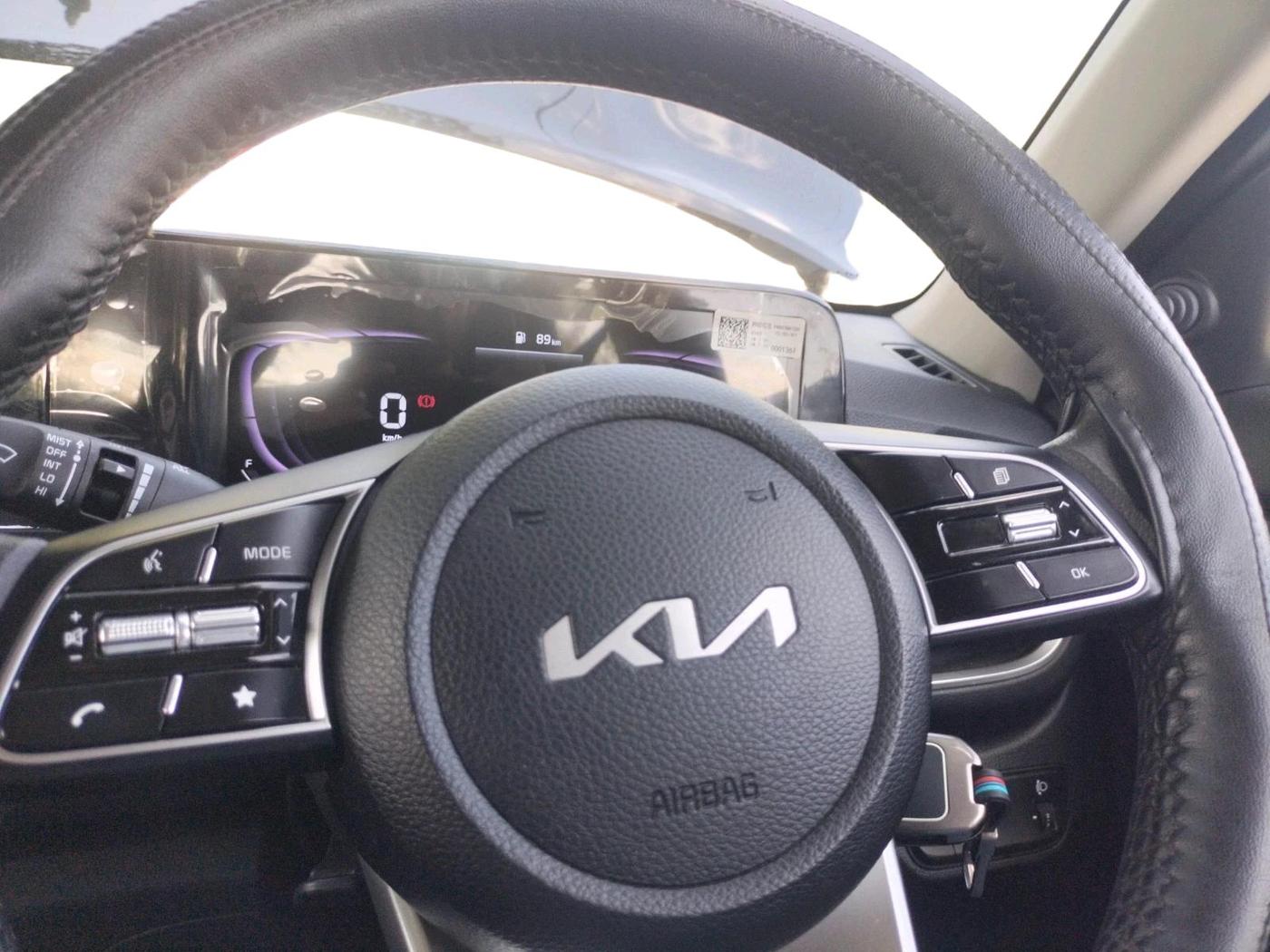 2025 KIA SELTOS HTE (O)1.5 Petrol MT, Petrol, Manual, 3,770 km, interior