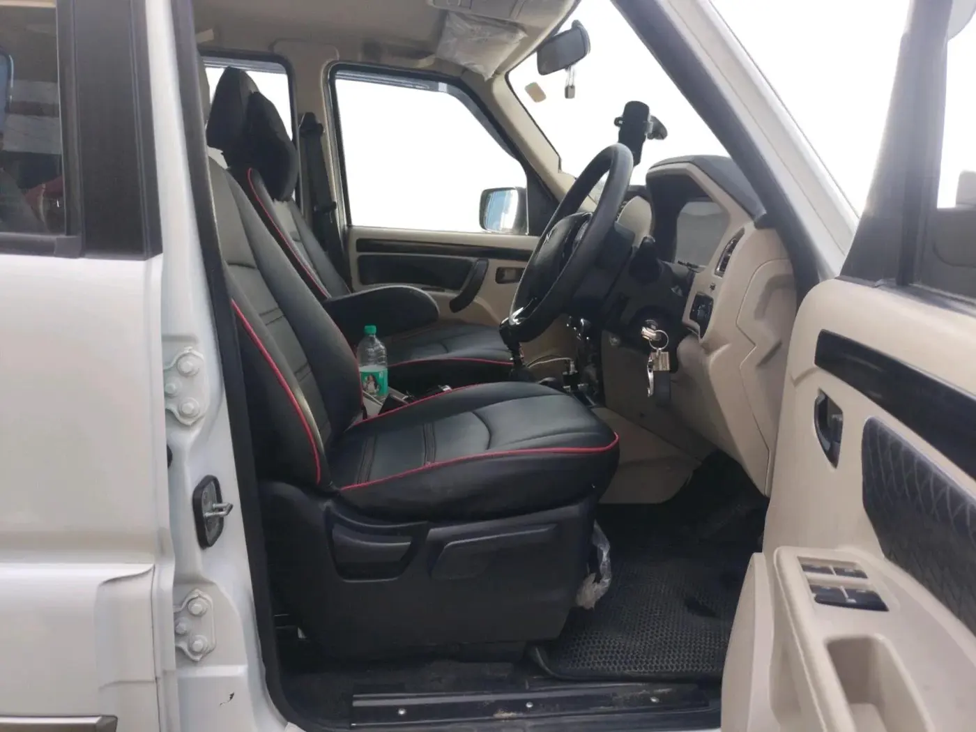 2024 Mahindra SCORPIO CLASSIC S11 7STR, Diesel, Manual, 39,293 km, interior