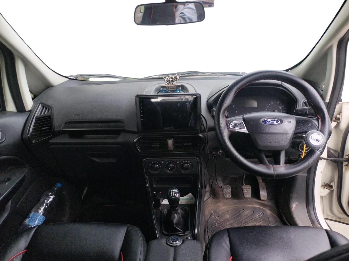 2019 Ford Ecosport AMBIENTE 1.5L DIESEL, Diesel, Manual, 1,00,056 km, interior