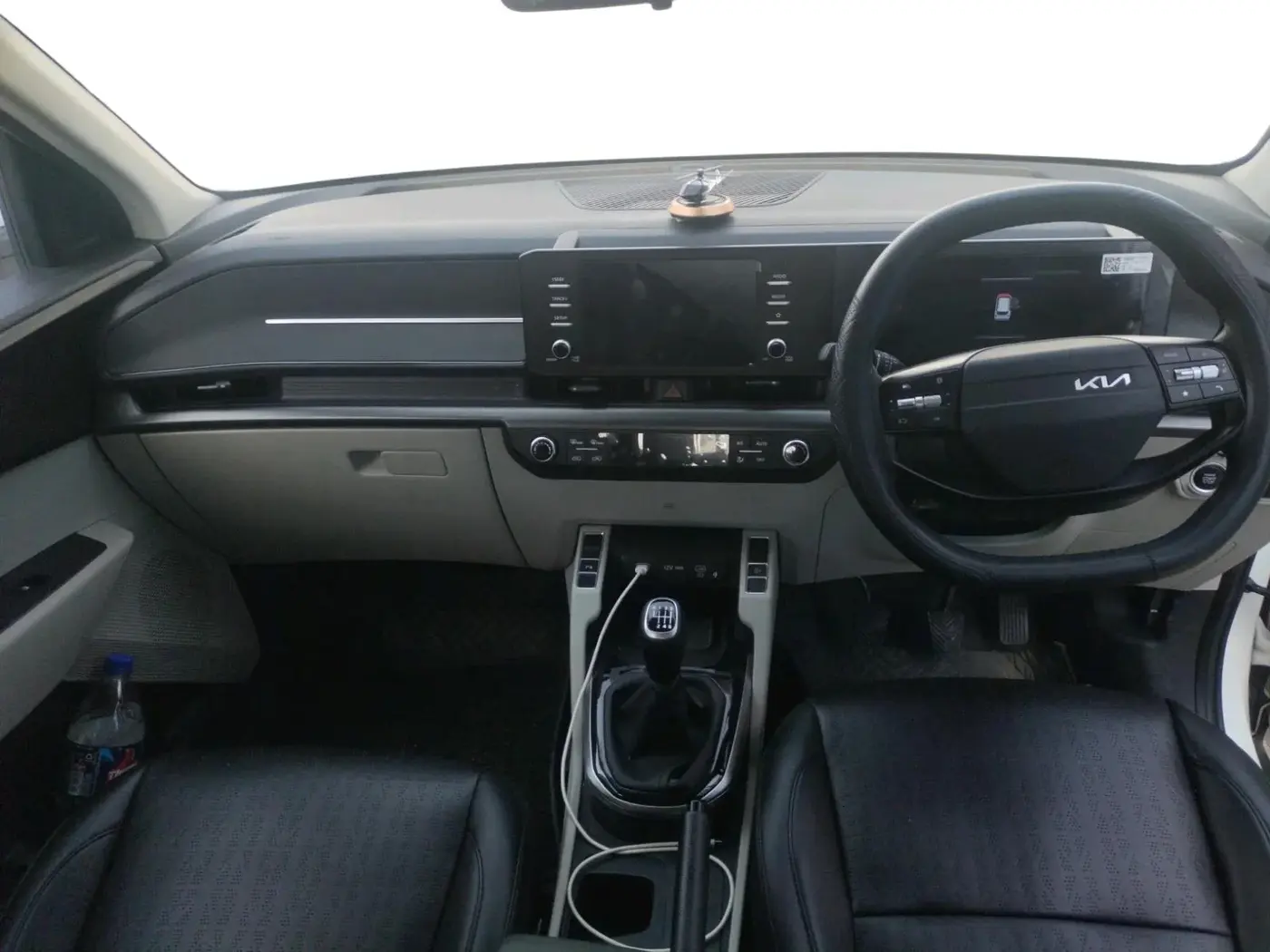2025 KIA Carens Clavis HTK Plus (O) 1.5 Diesel MT, Diesel, Manual, 9,445 km, interior