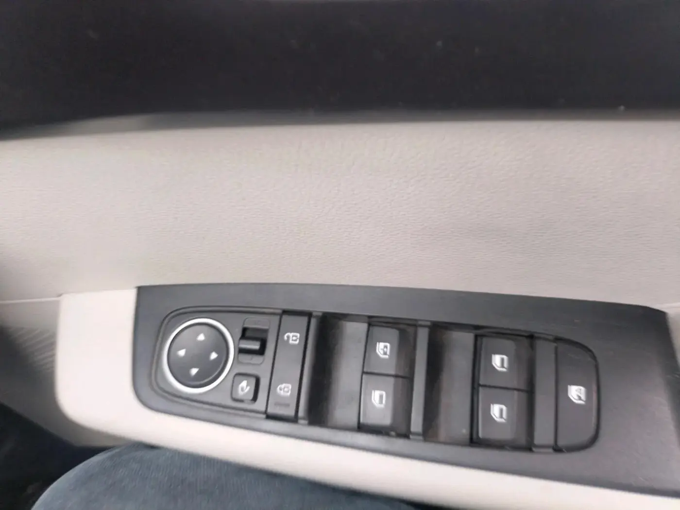 2025 KIA Carens Clavis HTK Plus (O) 1.5 Diesel MT, Diesel, Manual, 9,445 km, interior
