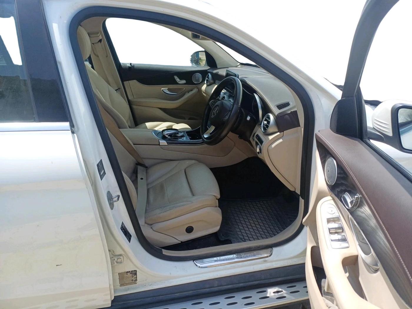 2019 Mercedes Benz GLC CLASS 220 D 4 MATIC, Diesel, Automatic, 61,100 km, interior