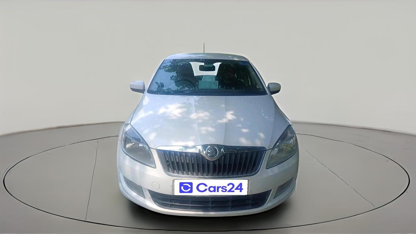 2013 Skoda Rapid AMBITION 1.6 MPI MT, Petrol, Manual, 67,202 km, exterior