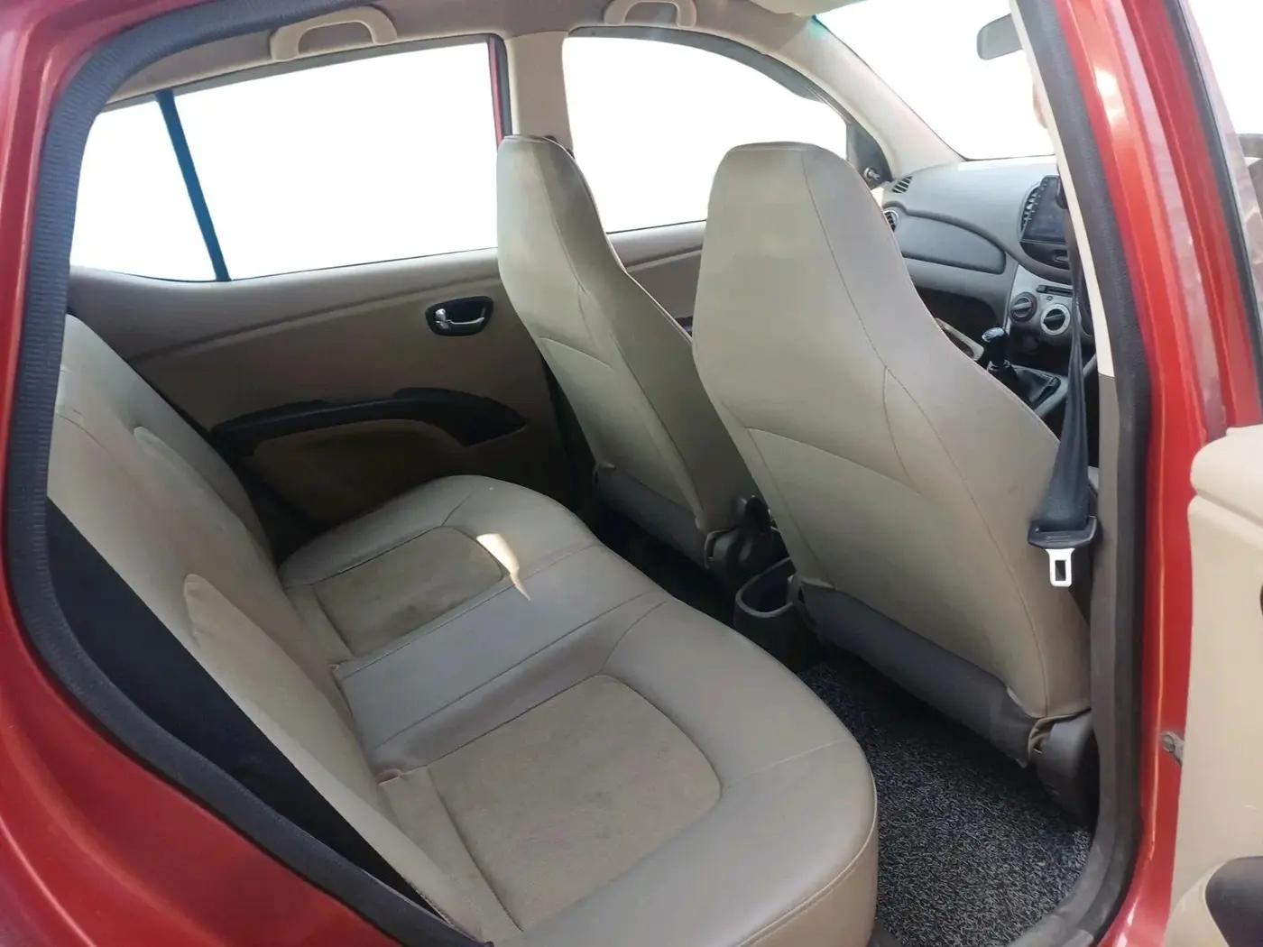 2011 Hyundai i10 MAGNA 1.1 LPG, Petrol, Manual, 99,154 km, interior