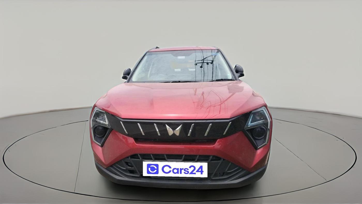 2024 Mahindra XUV 3XO AX5 1.2 L TCMPFi, Petrol, Manual, 10,964 km, exterior