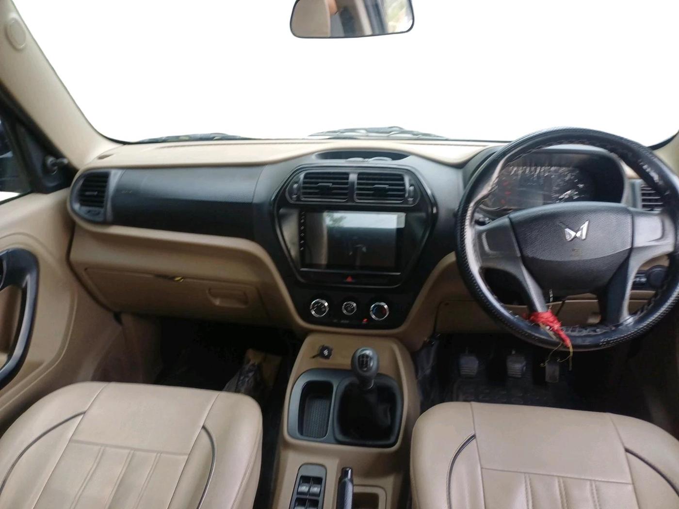 2023 Mahindra BOLERO NEO N 4, Diesel, Manual, 71,234 km, interior