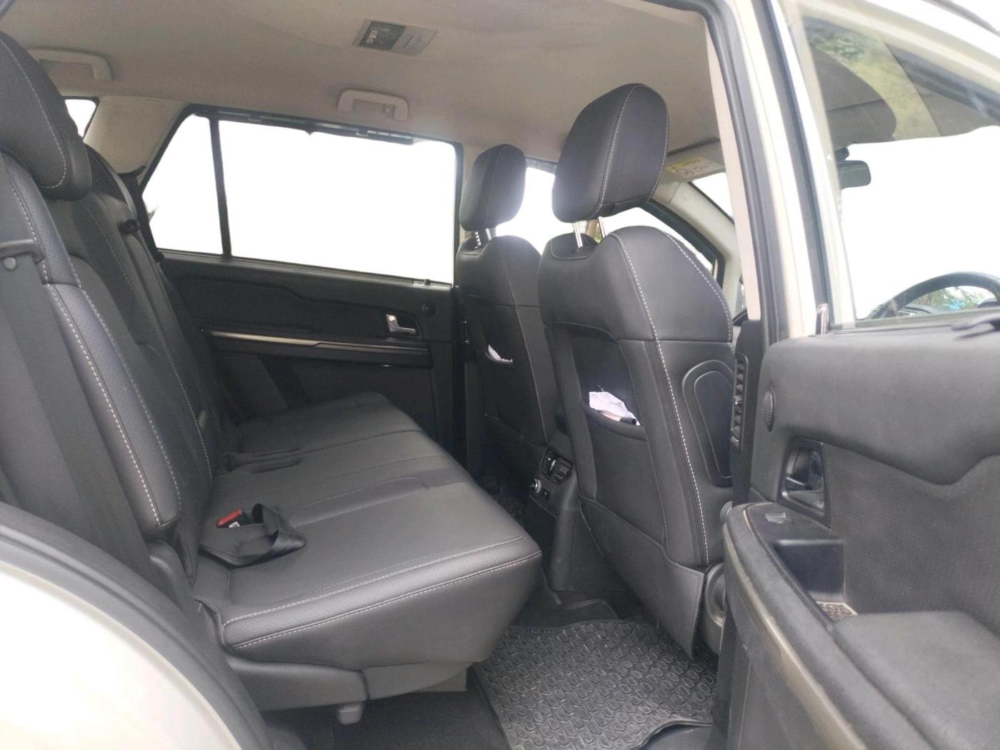 2017 Tata Hexa XTA 4X2 7 STR, Diesel, Automatic, 84,718 km, interior