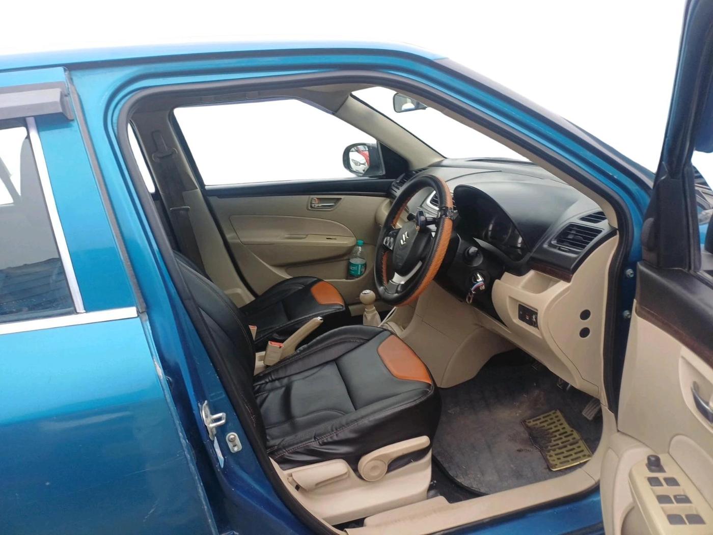 2012 Maruti Swift Dzire ZXI, CNG, Manual, 1,44,574 km, interior