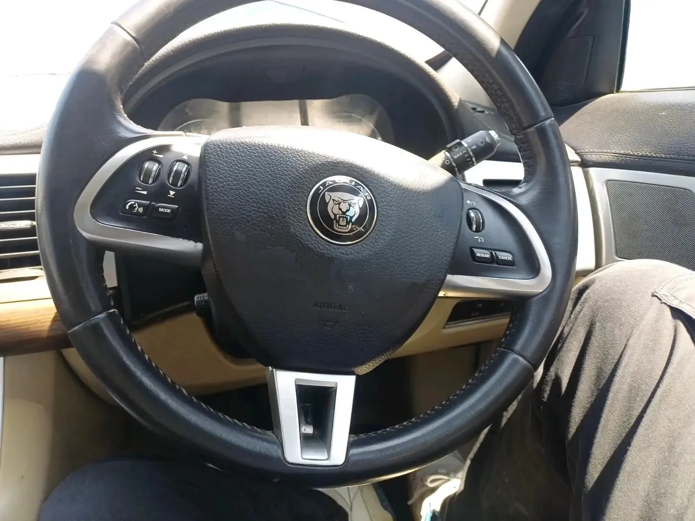 2014 Jaguar XF 2.2 DIESEL, Diesel, Automatic, 91,324 km, interior