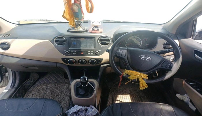2018 Hyundai Grand i10 SPORTZ 1.2 KAPPA VTVT, Petrol, Manual, 52,764 km, interior