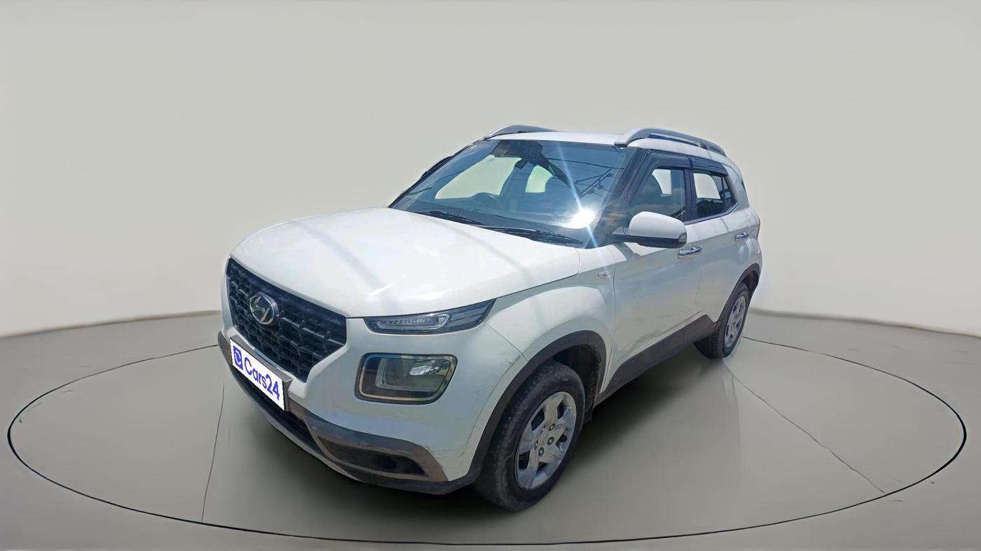 2021 Hyundai VENUE E 1.2, Petrol, Manual, 72,560 km, exterior
