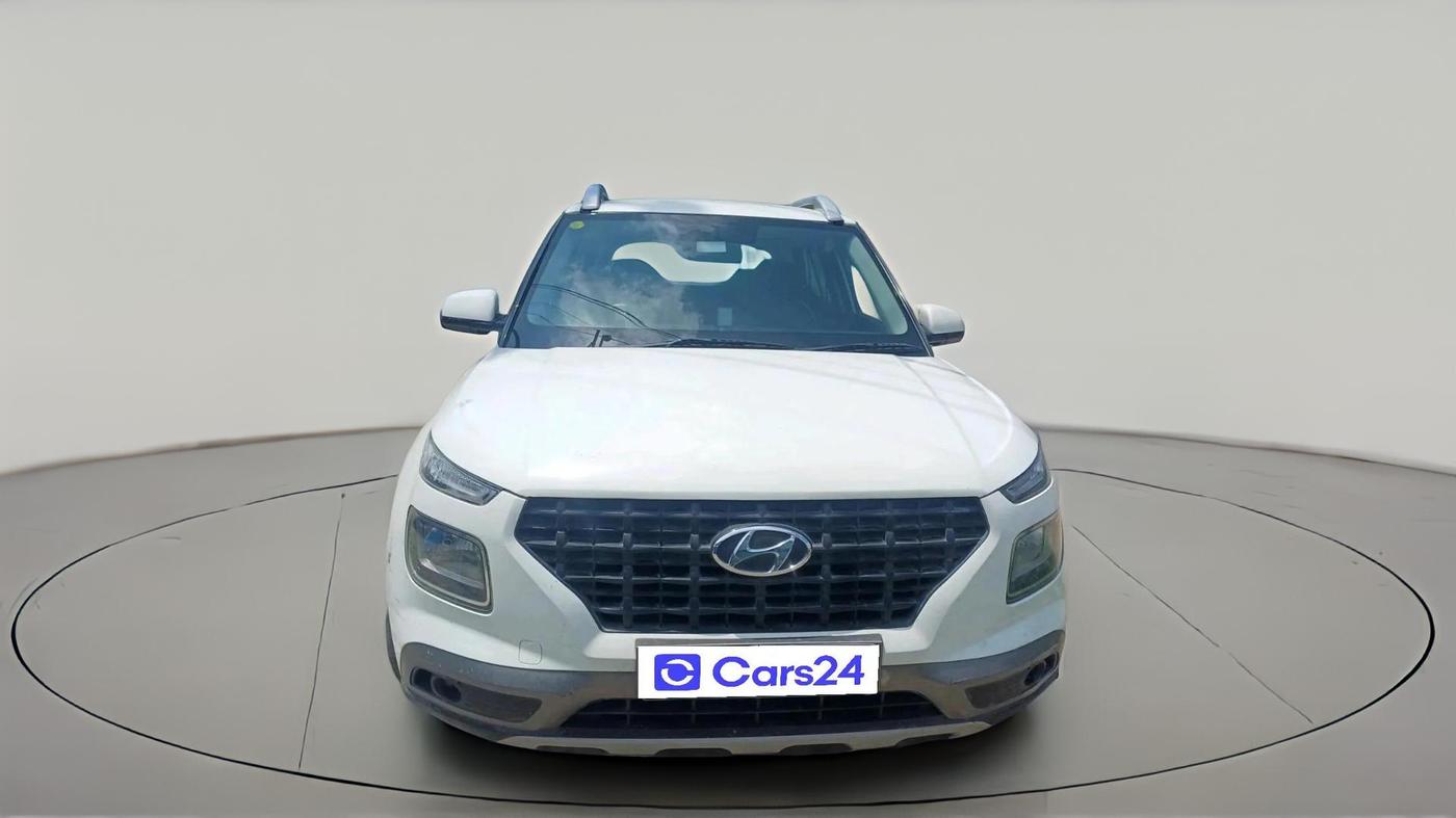 2021 Hyundai VENUE E 1.2, Petrol, Manual, 72,560 km, exterior