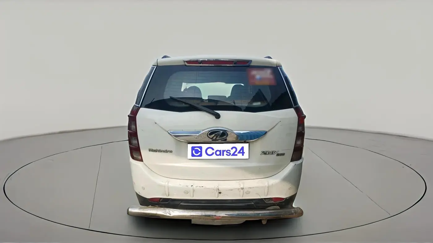 2017 Mahindra XUV500 W6, Diesel, Manual, 97,675 km, exterior