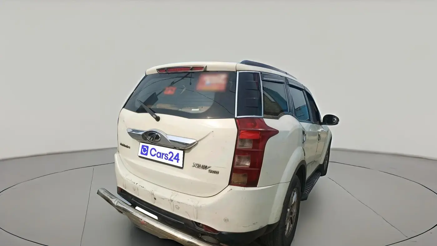 2017 Mahindra XUV500 W6, Diesel, Manual, 97,675 km, exterior