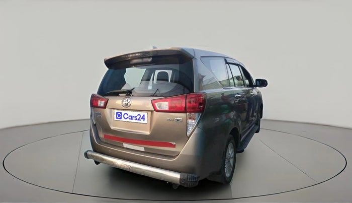 2017 Toyota Innova Crysta 2.4 VX 8 STR, Diesel, Manual, 1,31,201 km, exterior