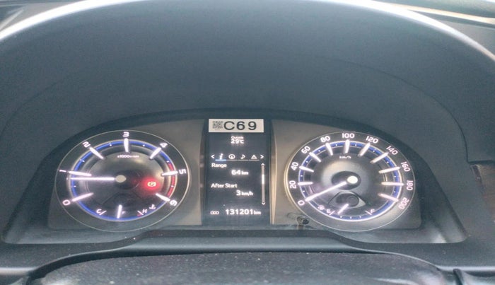 2017 Toyota Innova Crysta 2.4 VX 8 STR, Diesel, Manual, 1,31,201 km, interior