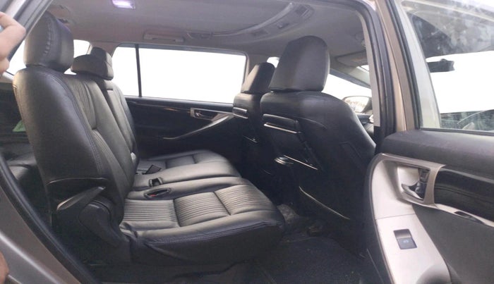 2017 Toyota Innova Crysta 2.4 VX 8 STR, Diesel, Manual, 1,31,201 km, interior