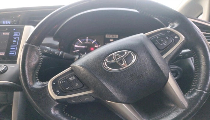 2017 Toyota Innova Crysta 2.4 VX 8 STR, Diesel, Manual, 1,31,201 km, interior