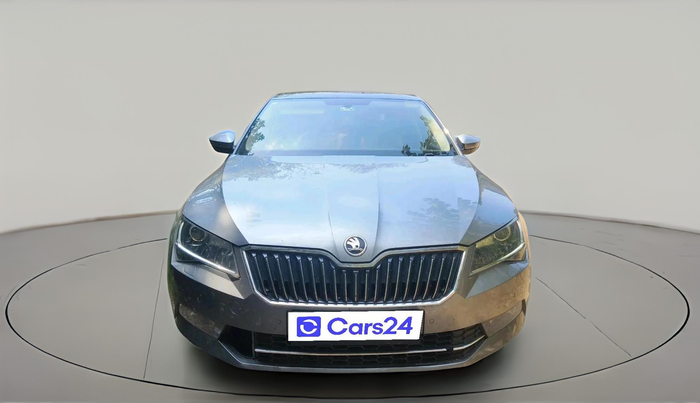 2017 Skoda Superb L&K 2.0 TDI AT, Diesel, Automatic, 1,33,563 km, exterior
