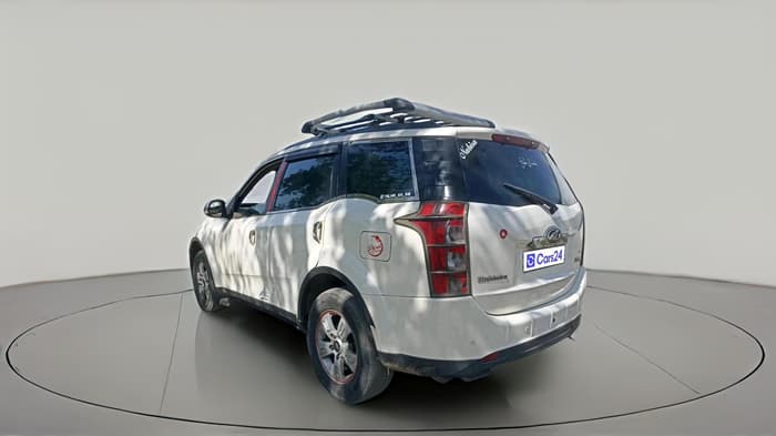 2012 Mahindra XUV500 W8, Diesel, Manual, 2,92,632 km, exterior