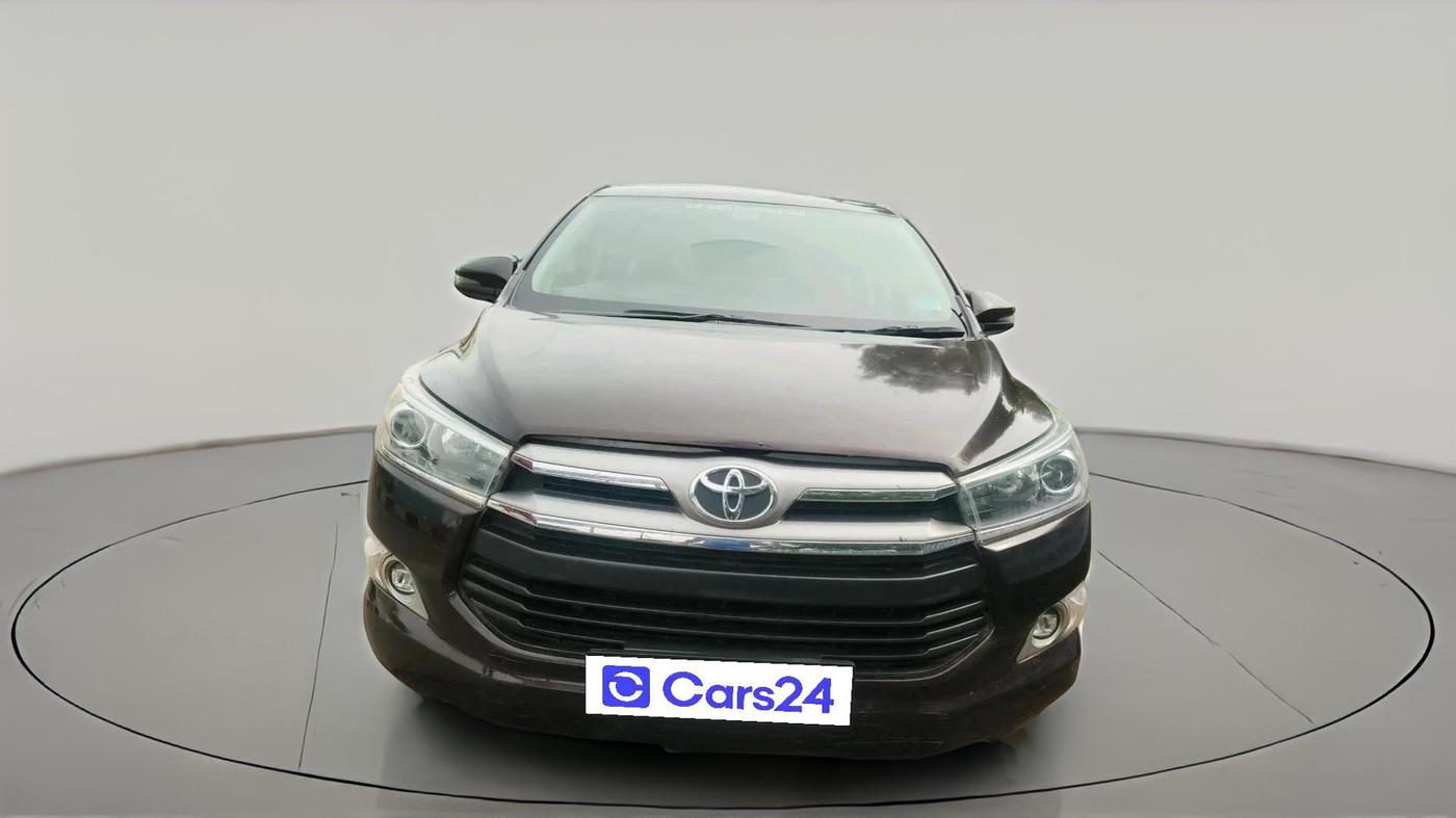 2019 Toyota Innova Crysta 2.4 VX 8 STR, Diesel, Manual, 1,31,938 km, exterior