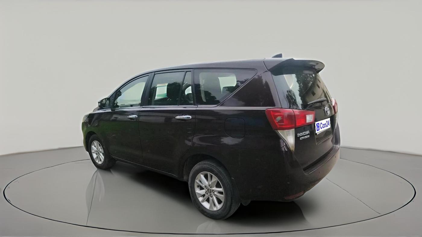 2019 Toyota Innova Crysta 2.4 VX 8 STR, Diesel, Manual, 1,31,938 km, exterior