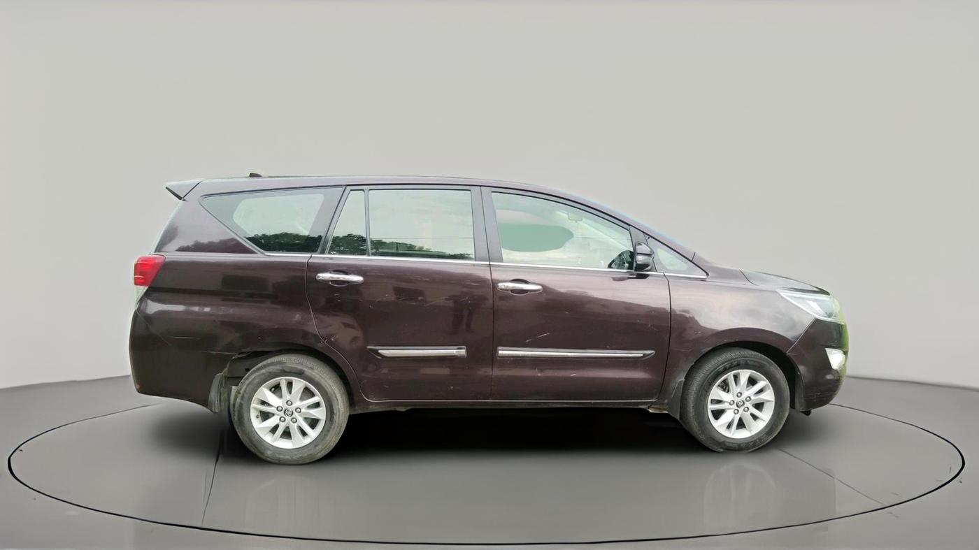 2019 Toyota Innova Crysta 2.4 VX 8 STR, Diesel, Manual, 1,31,938 km, exterior