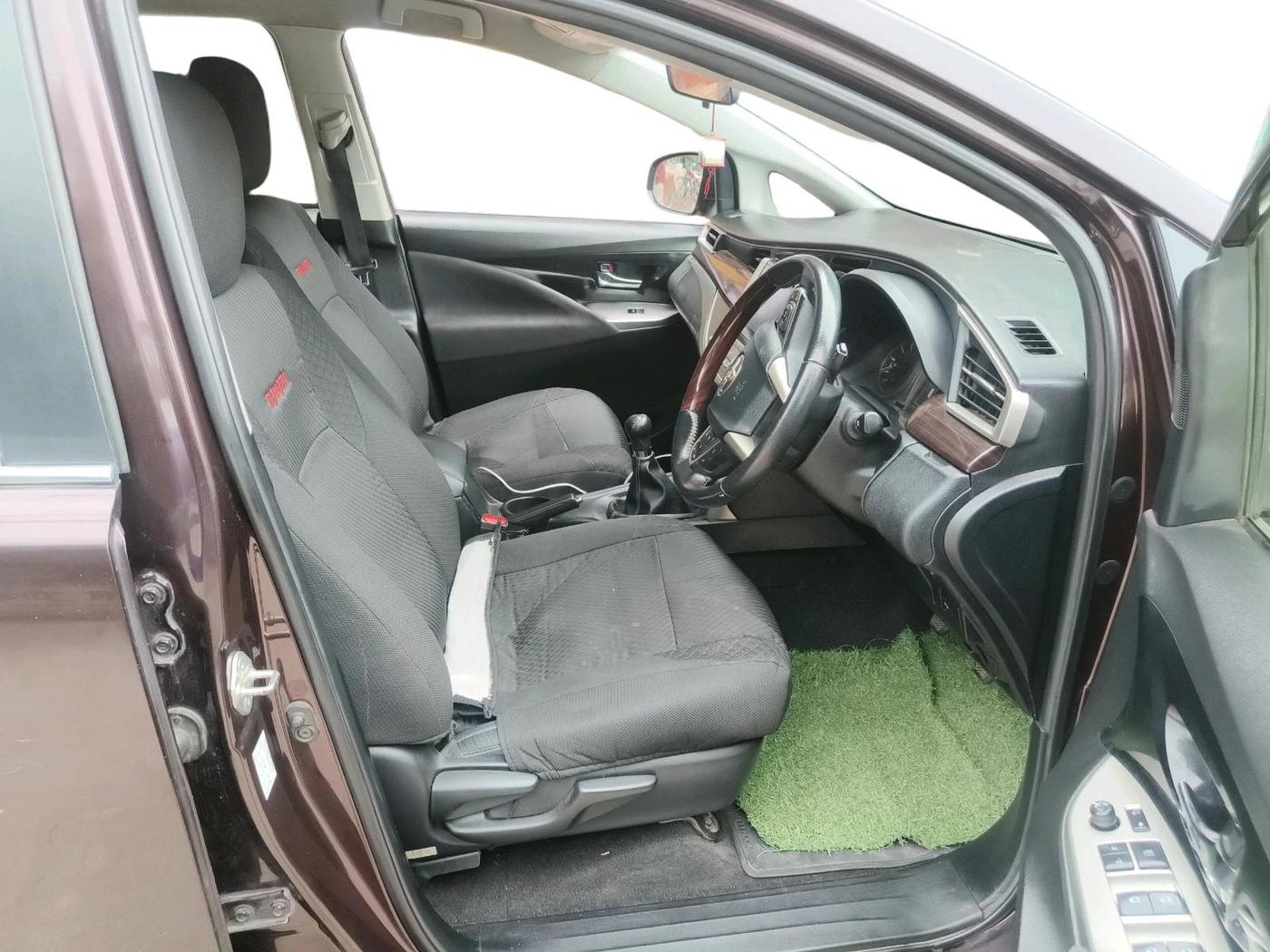 2019 Toyota Innova Crysta 2.4 VX 8 STR, Diesel, Manual, 1,31,938 km, interior