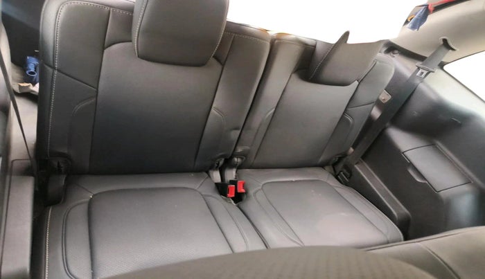 2017 Tata Hexa XTA 4X2 7 STR, Diesel, Automatic, 1,10,798 km, interior