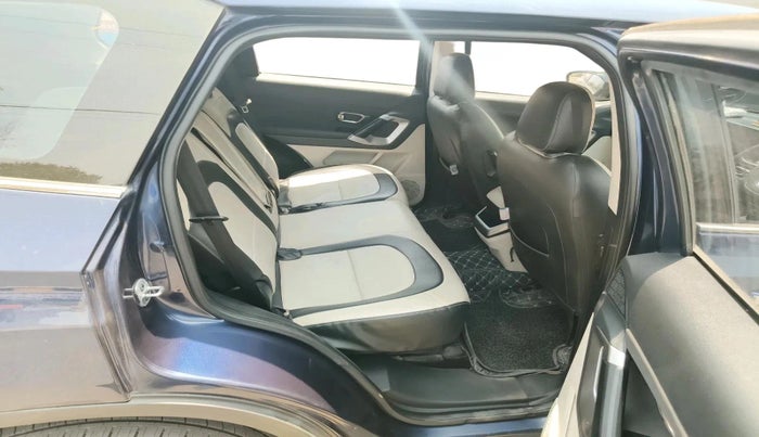 2021 Tata Safari XT PLUS, Diesel, Manual, 1,13,269 km, interior