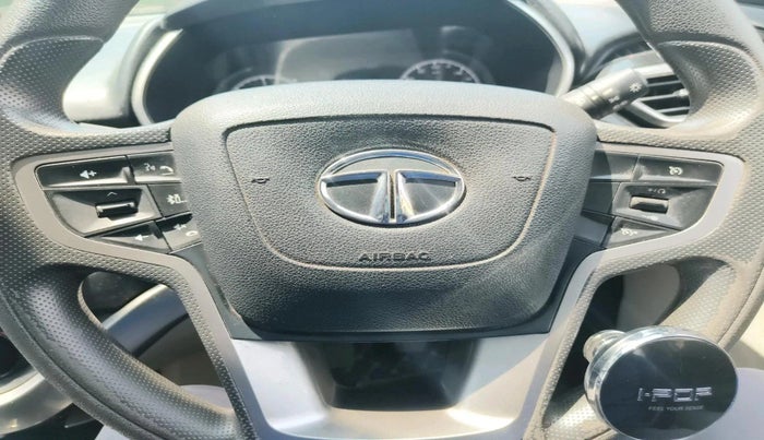 2021 Tata Safari XT PLUS, Diesel, Manual, 1,13,269 km, interior